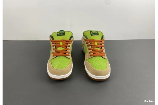  Dunk Nike Low SB  FQ7585-200 “Escargot” 1206